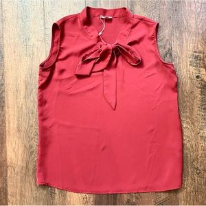AUQCO sleeveless neck tie burgundy top, size L